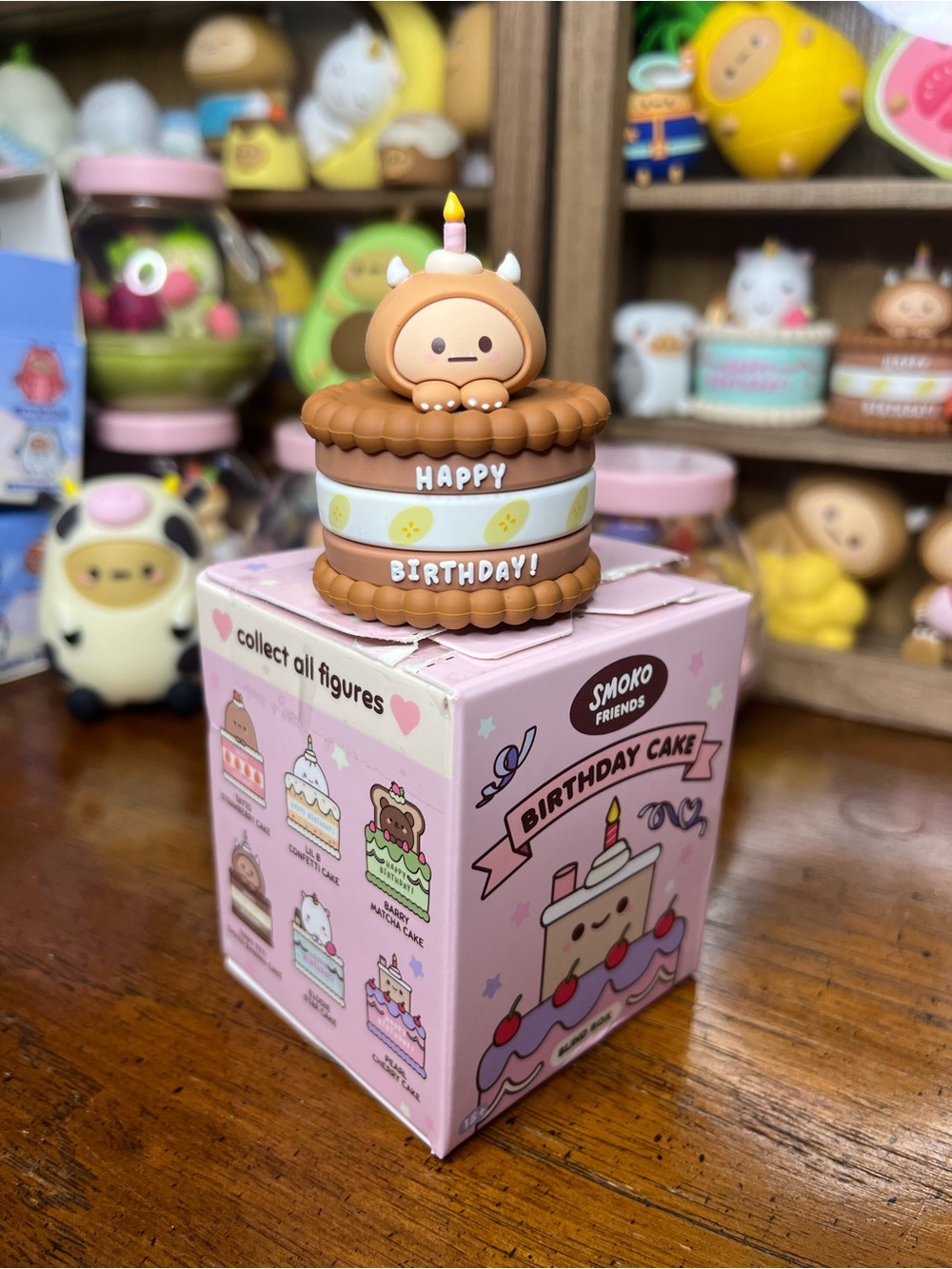 Smoko Friends Brown Birthday Cake- Hank Yeti